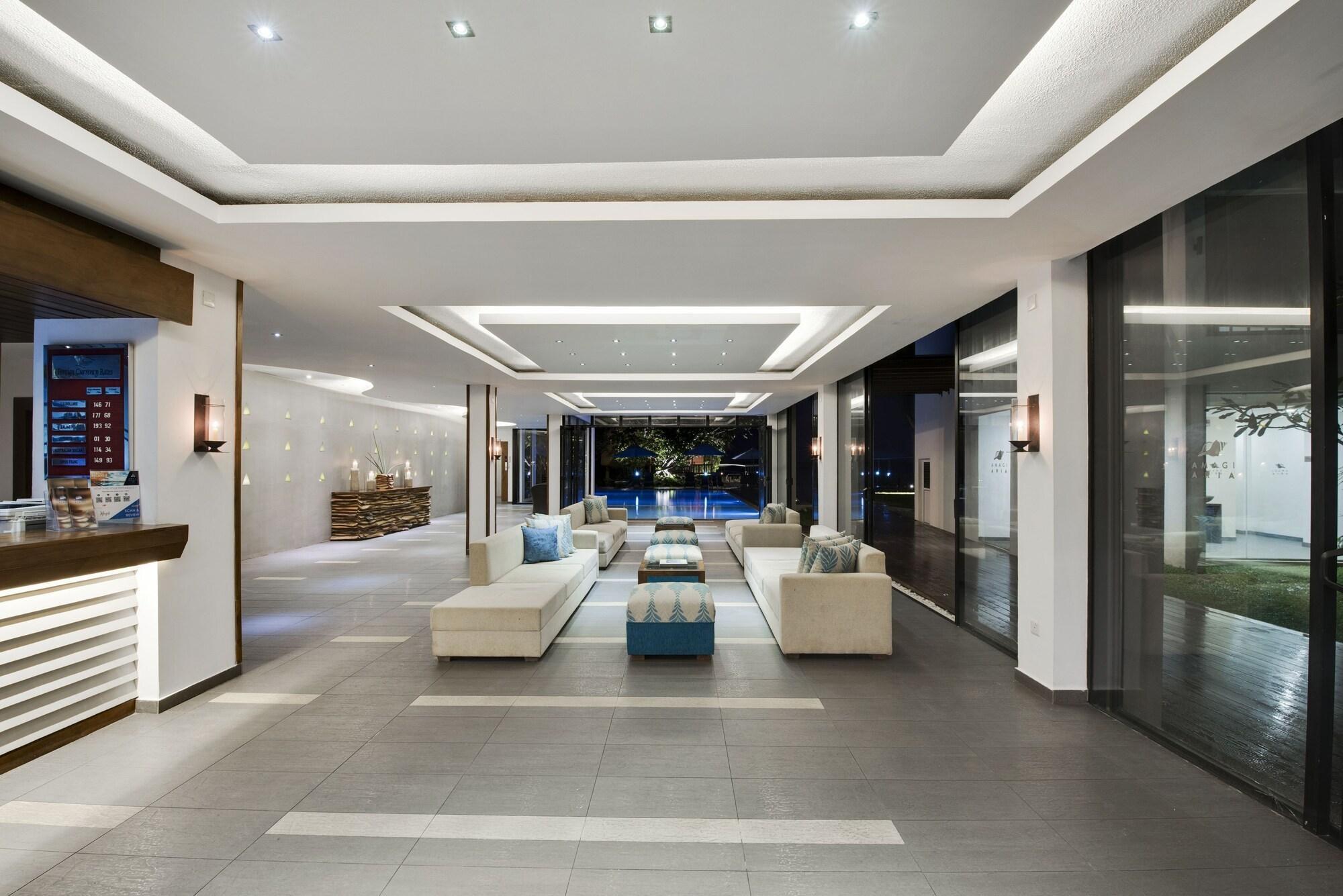 Amagi Aria Airport Transit Hotel Негомбо Экстерьер фото