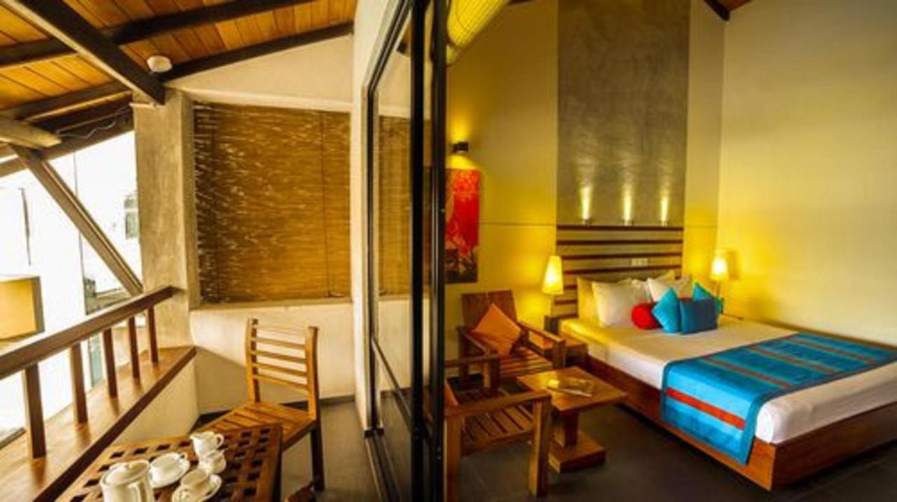 Amagi Aria Airport Transit Hotel Негомбо Экстерьер фото